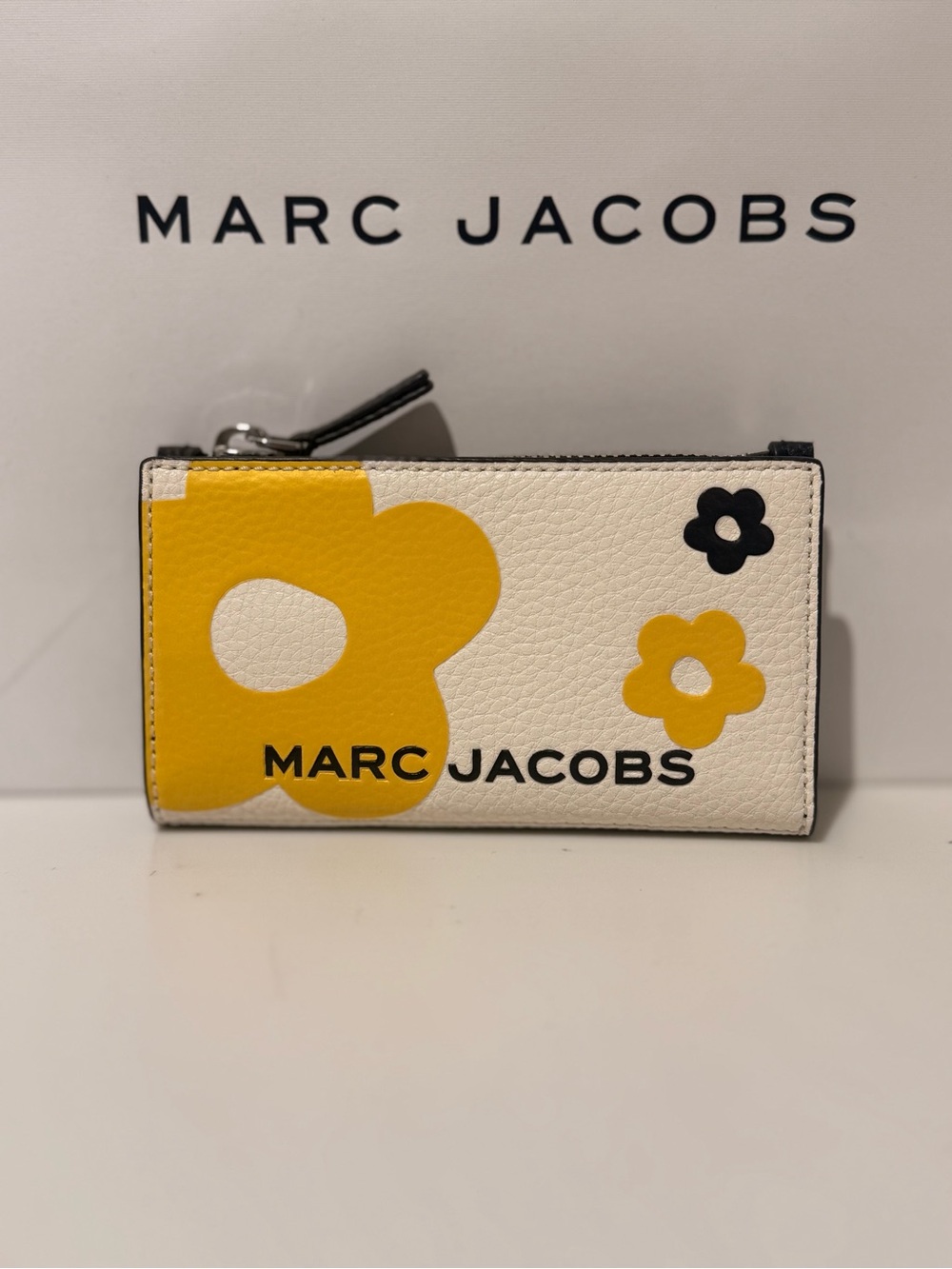 NWT Marc Jacobs flower slim wallet -black multi